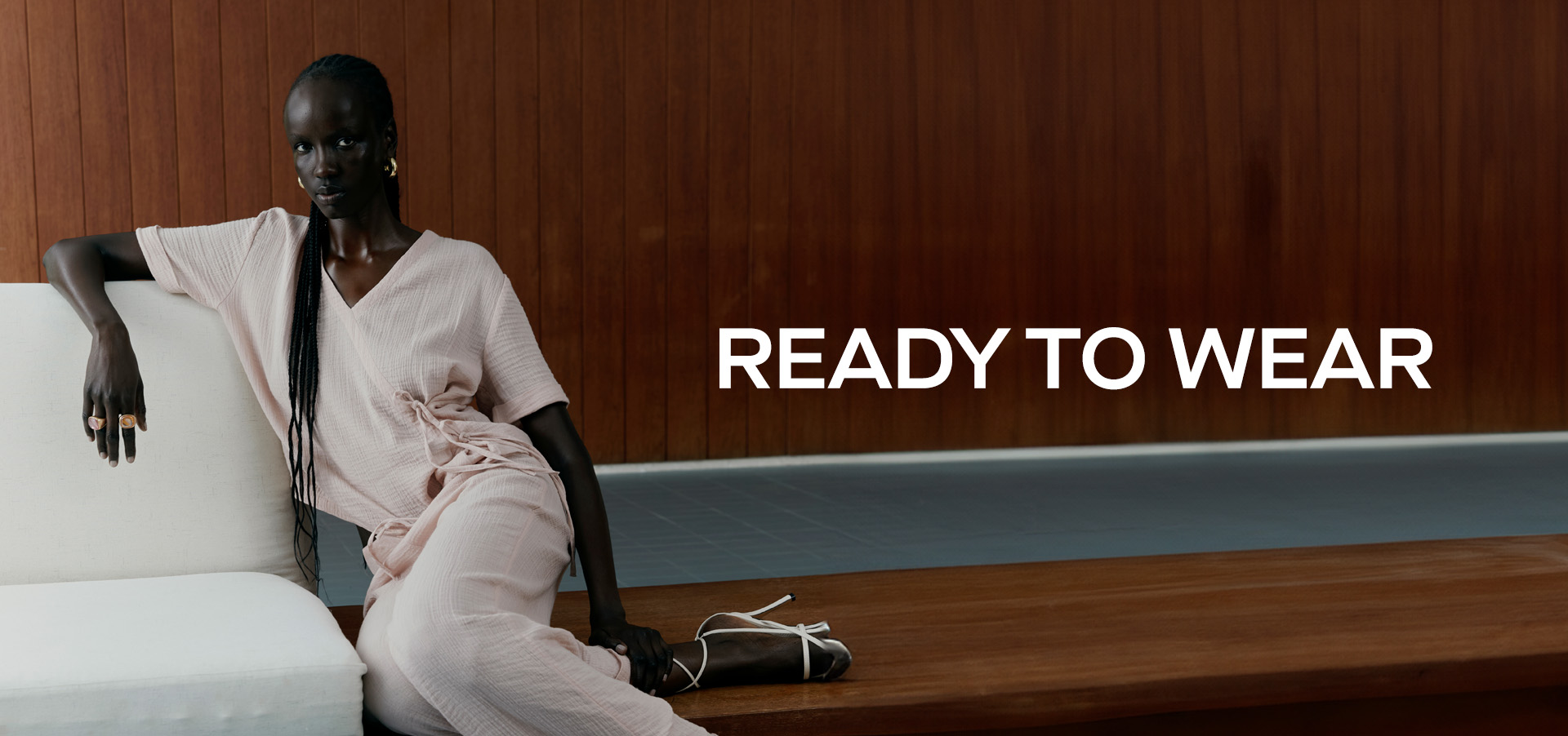 ready to wear banner